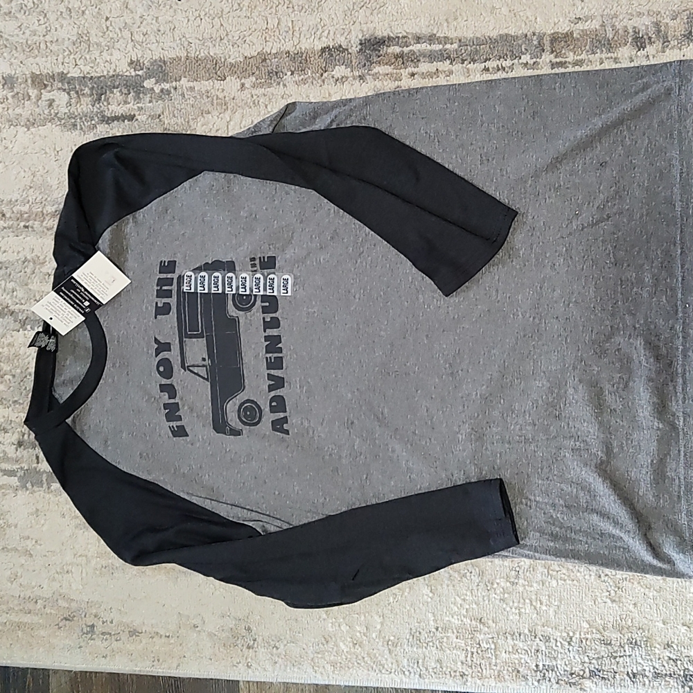 Nwt women's tee